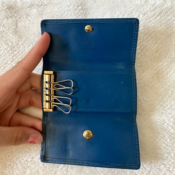 Authentic Louis Vuitton Epi Key and Card Holder - Picture 7 of 14